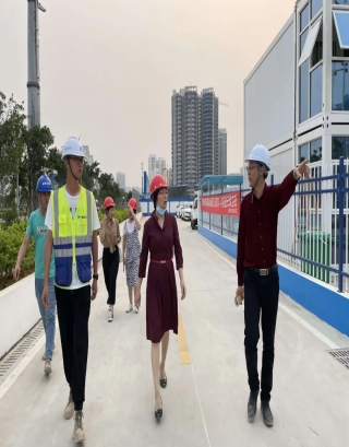 北海市纪委派驻市卫健委纪检监察组组长王亚凤一行到北海市中医医院新院区项目现场检查指导工作